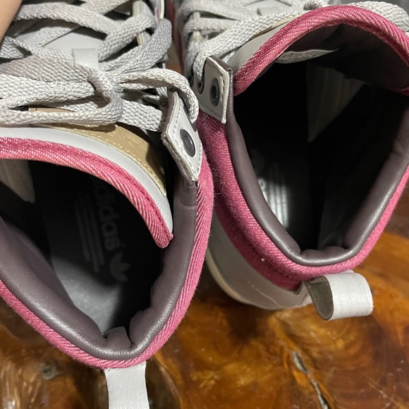 Adidas Mid Top Shoes - Picture 6 of 8